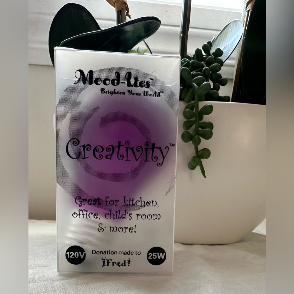 Mood-Lites “Creativity” Light Bulb- Purple